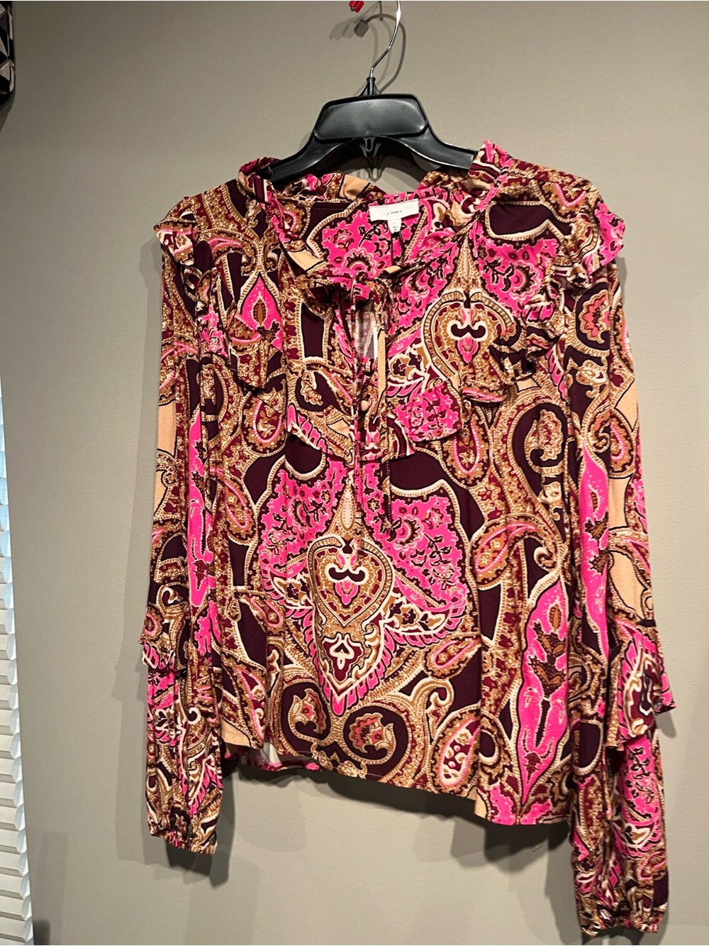 Ruffled Tie-Neck Paisley Blouse - Pink & Burgundy